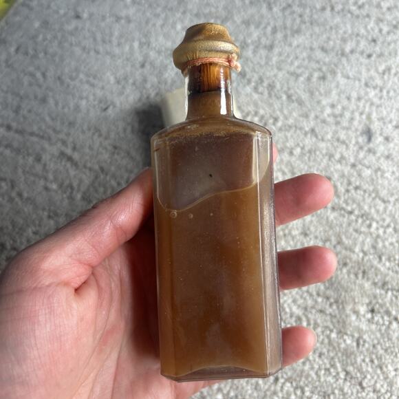 COLORFUL pre - 1886 COCONA BALM bottle SAN FRANCISCO all original LABEL CONTENTS - Picture 5 of 10